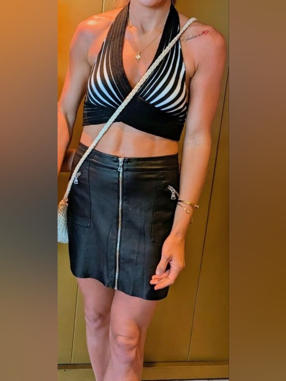 Black and White Halter 'going-out' halter knit crop top Size XS-S (Has Stretch)